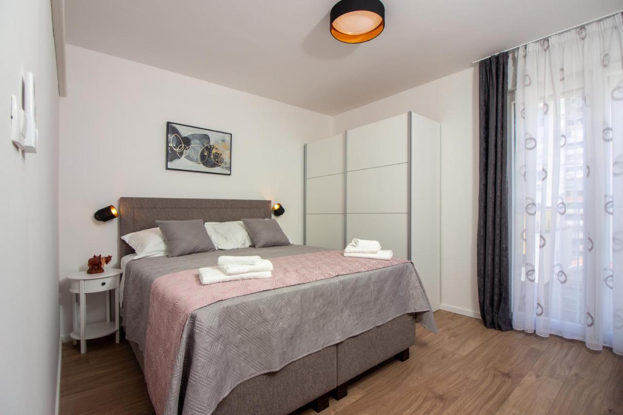 Bura2 , With Private Parking In The Garage Appartement Split Buitenkant foto