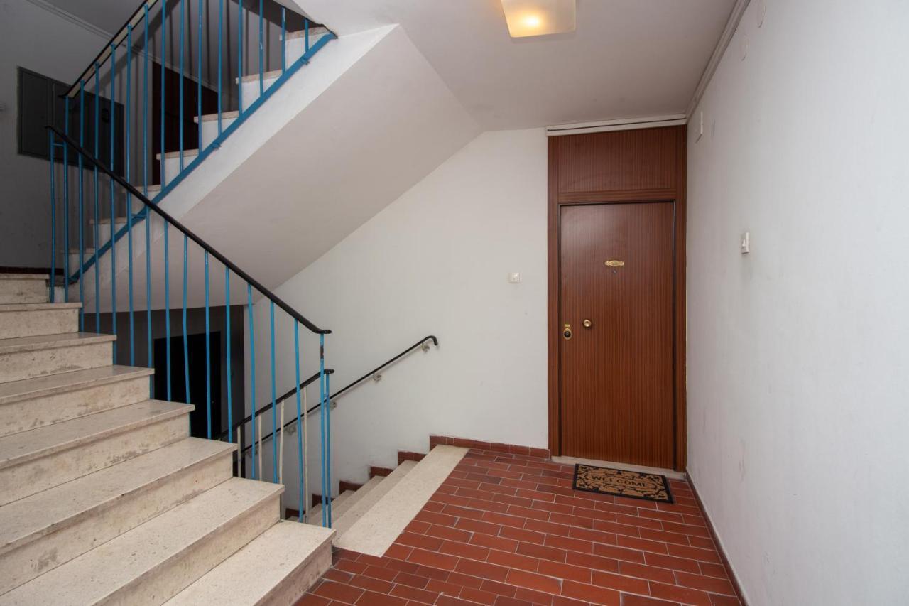 Bura2 , With Private Parking In The Garage Appartement Split Buitenkant foto